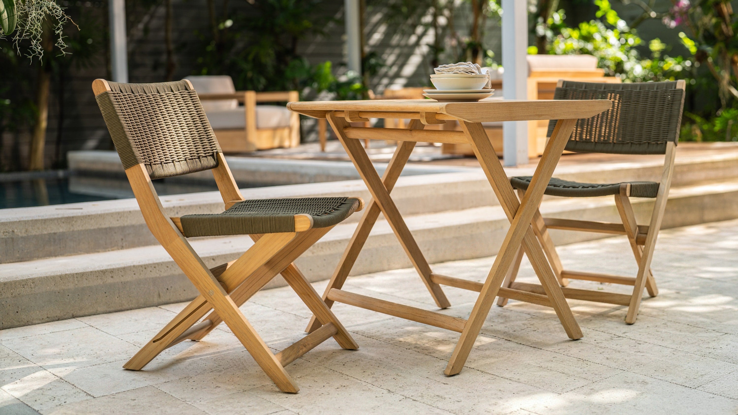 Scout Bistro Table & Chairs