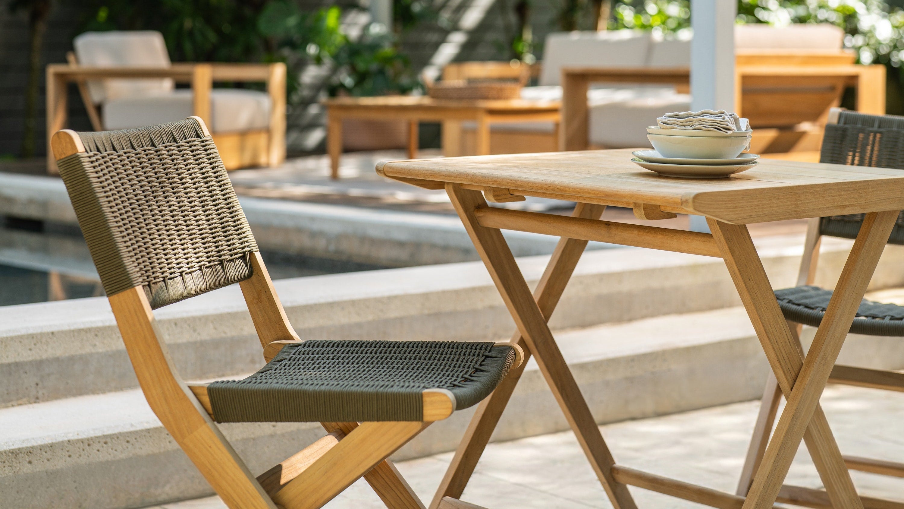 Scout Bistro Table & Chairs