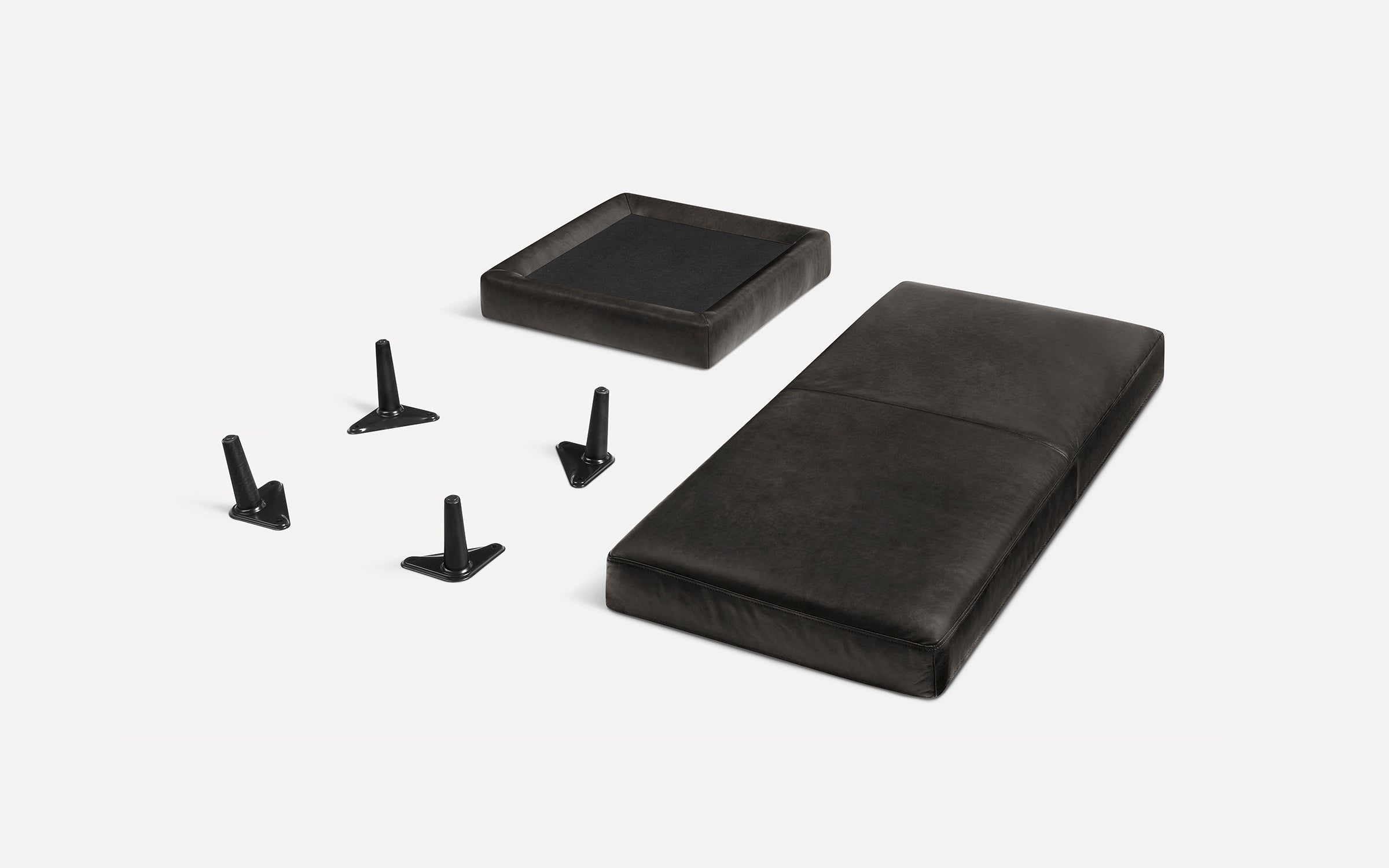 Nomad Leather Chaise