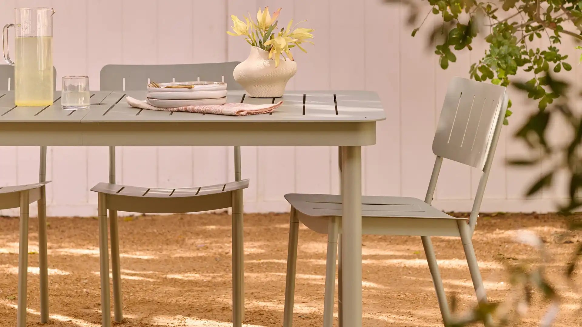Relay Outdoor Dining Table & Chairs Set