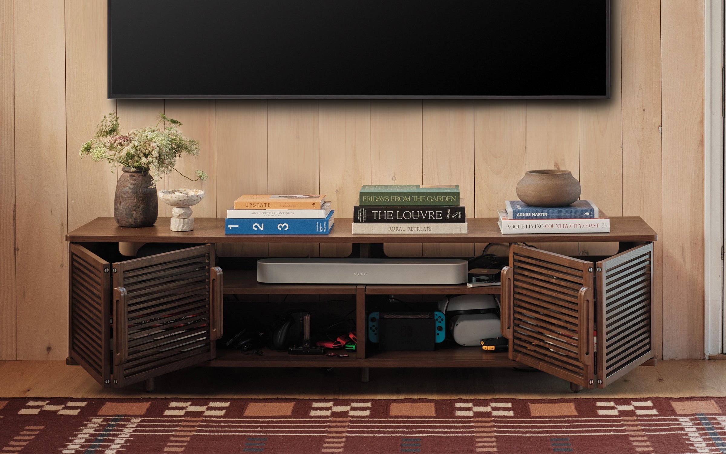 Opera Media Console