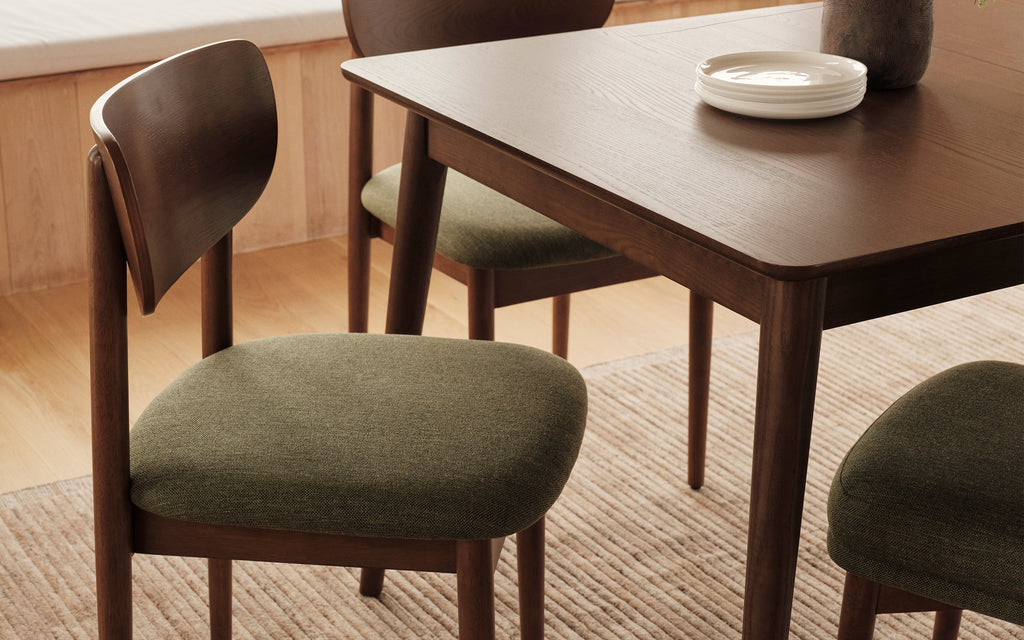 Serif Extendable Dining Table (59" to 79")